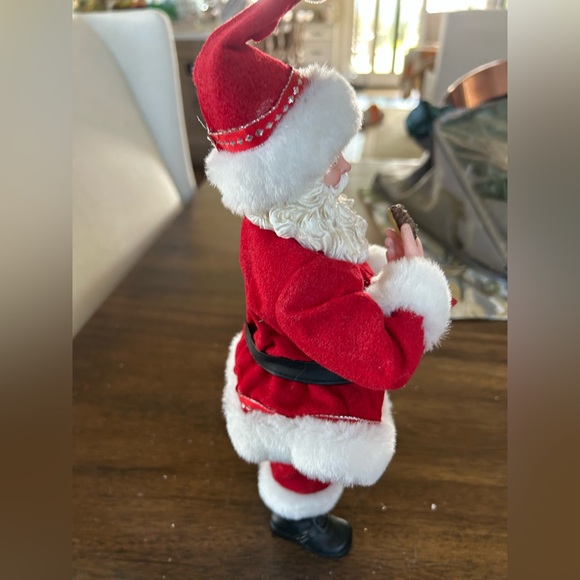 Ceramic standing Santa figurine, 12 x6” - Picture 6 of 8